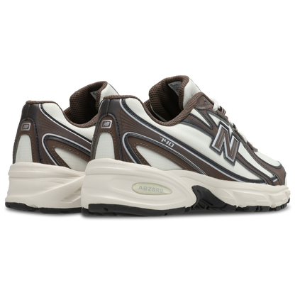New Balance 740