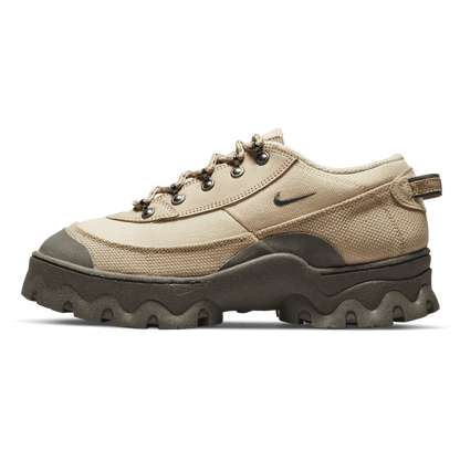 Clarks Torview Embossed