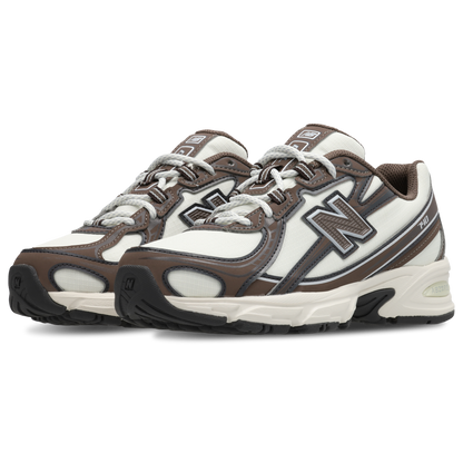 New Balance 740